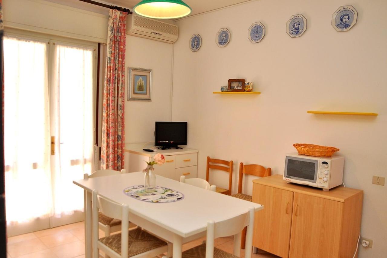 Nice Two-Bedroom Apartment 150M From The Beach Bibione Ngoại thất bức ảnh