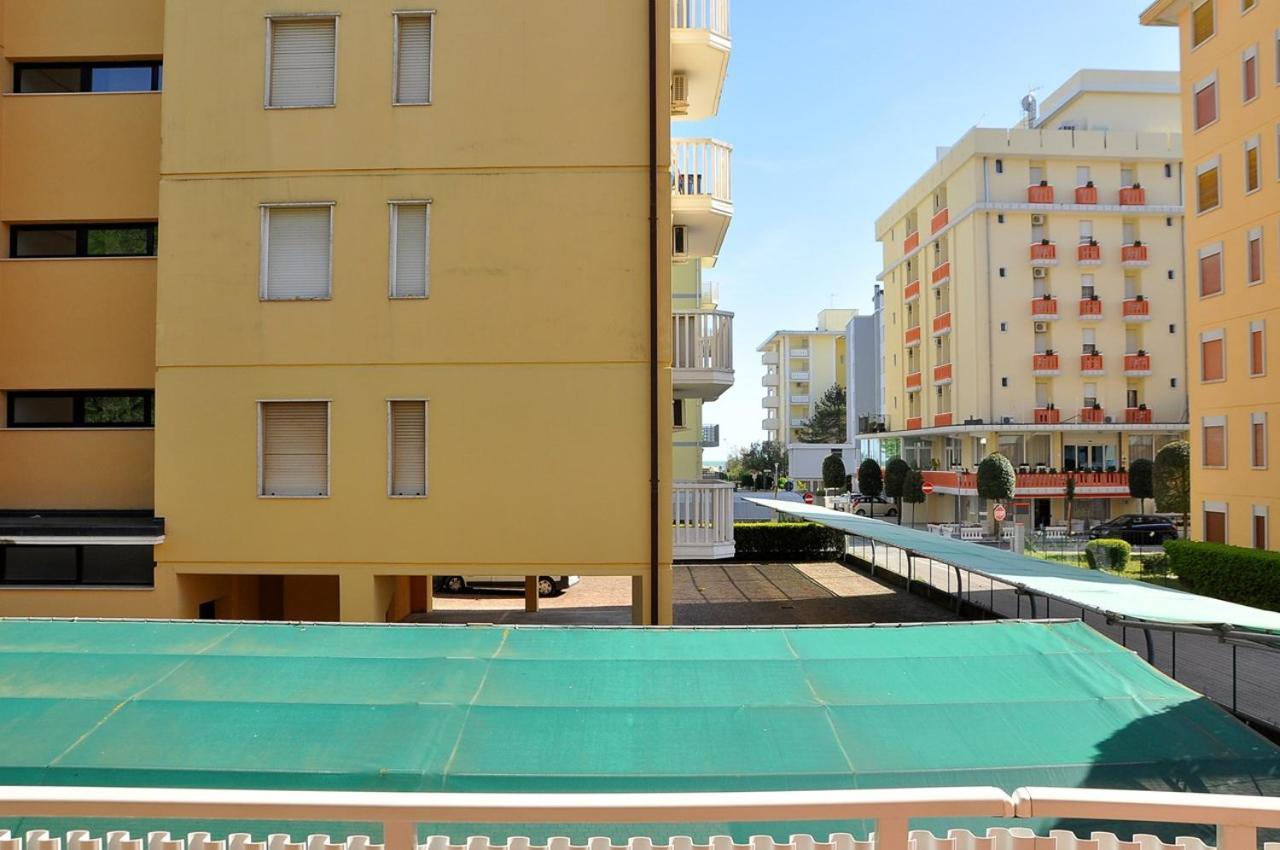 Nice Two-Bedroom Apartment 150M From The Beach Bibione Ngoại thất bức ảnh