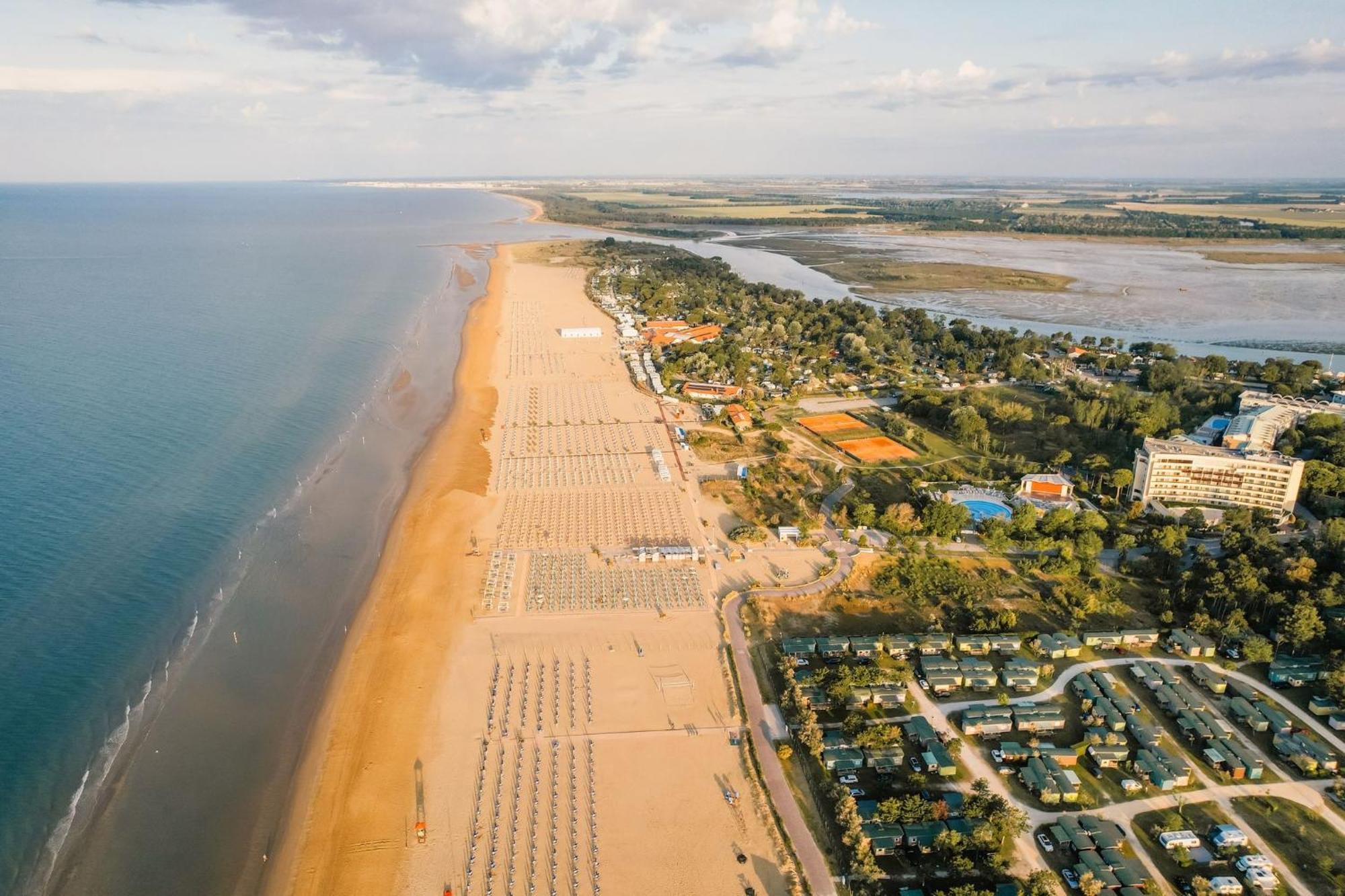 Nice Two-Bedroom Apartment 150M From The Beach Bibione Ngoại thất bức ảnh